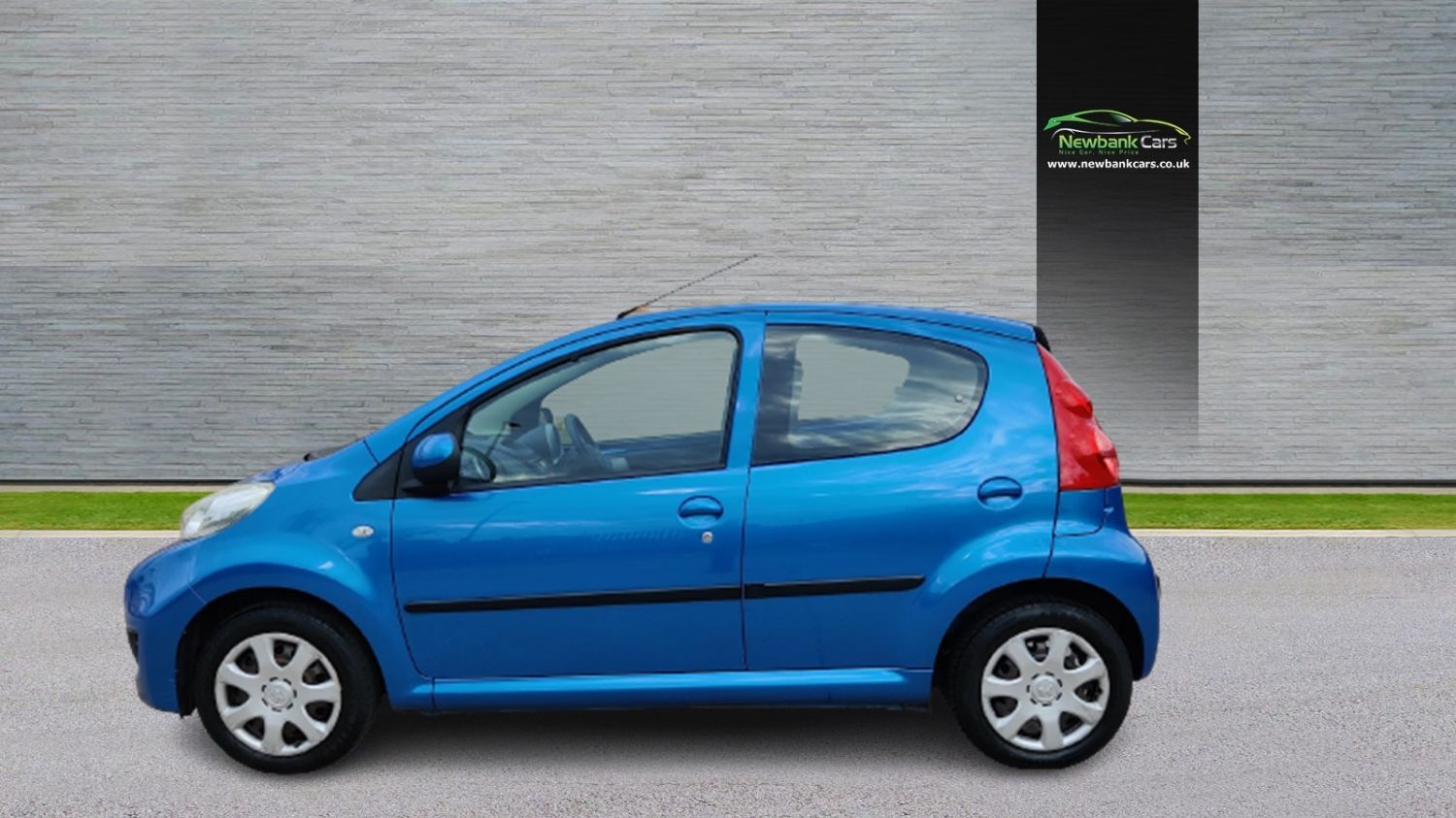 Used Peugeot 107 Hatchback 1.0 12v Active Euro 5 3dr in Rochdale,  Lancashire