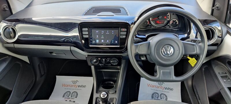 VOLKSWAGEN UP